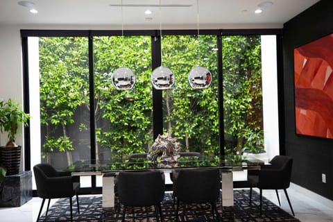 NEW Modern Oasis off Melrose - Rooftop - Pool House in West Hollywood