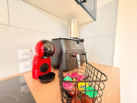 Maison rénové 10 prsn Parking privée & Balcon Proche Gare-Viotte Villa in Besançon