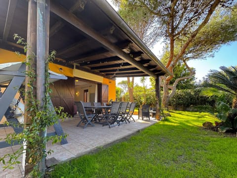 Comfort & BBQ Vicino alla Spiaggia by Host Hero Villa in Stintino