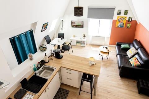 View (from property/room), Living room, Seating area