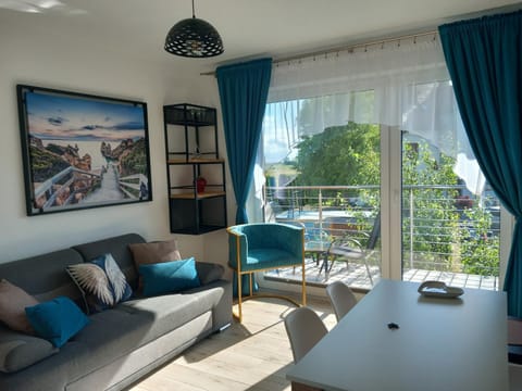 View (from property/room), Balcony/Terrace, Living room, Seating area