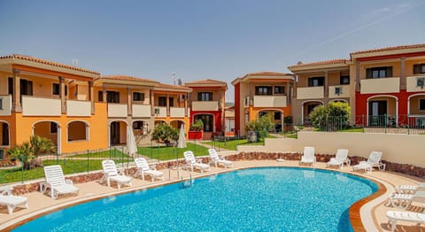 Garden, Garden view, Pool view, sunbed