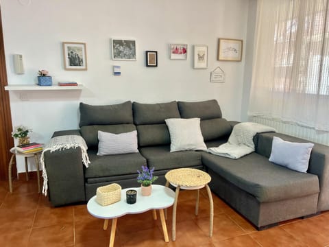 Lounge or bar, Seating area