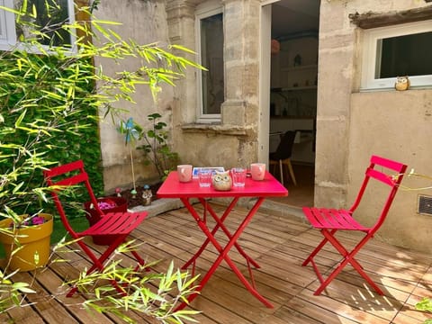Patio, Dining area