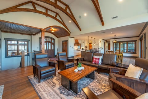 Here Comes the Sunset House in Black Mountain