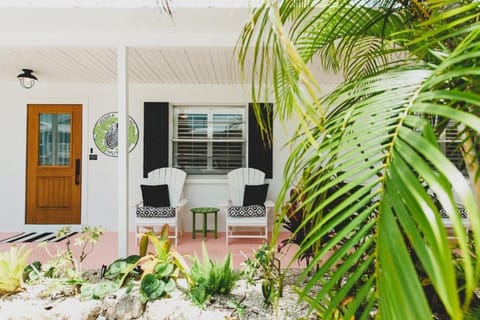 203 - 71ST - 4 BEDROOM condo Apartment in Holmes Beach