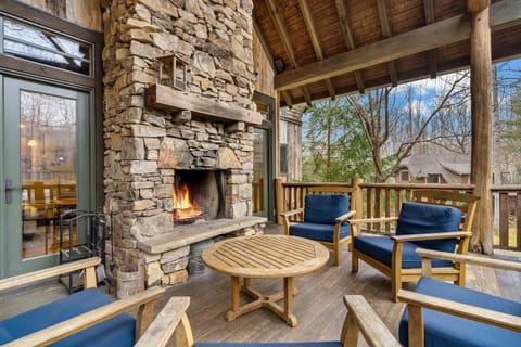 Stepping Stone House in Black Mountain