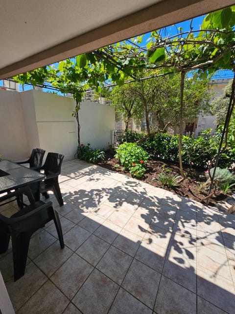 Vila Lučica apartman u prizemlju Apartment in Budva Municipality