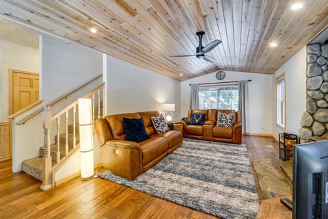 Truckee Retreat half Mi to Tahoe Donner Skiing House in Truckee