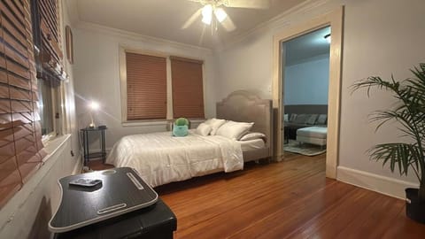 Amazing 1 bedroom Apt Entire unit near NYC House in Colorado