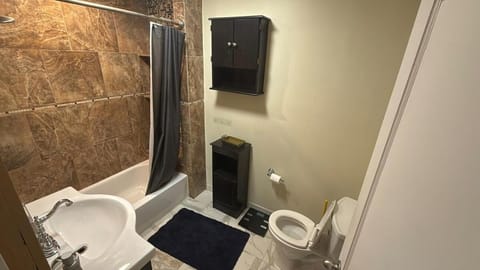 Amazing 1 bedroom Apt Entire unit near NYC House in Colorado