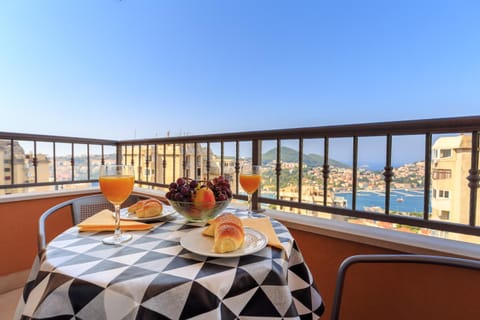 Day, View (from property/room), Balcony/Terrace, Sea view