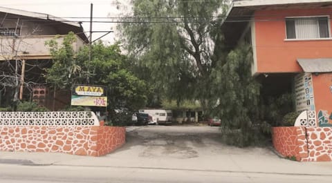 Property building, Day, Street view
