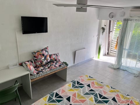 TV and multimedia, Seating area