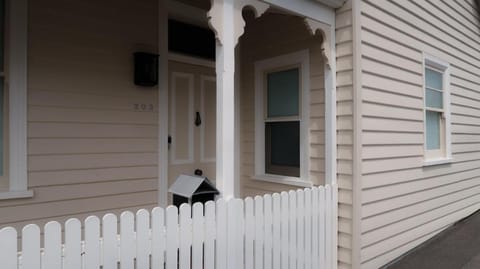 West Hobart 3 Bed Cottage with river and city views House in Hobart