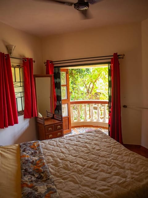 Bed, Balcony/Terrace, Photo of the whole room, Bedroom