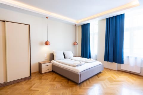 Bed, Photo of the whole room, Bedroom, wardrobe