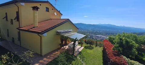 Property building, Day, Natural landscape, Garden