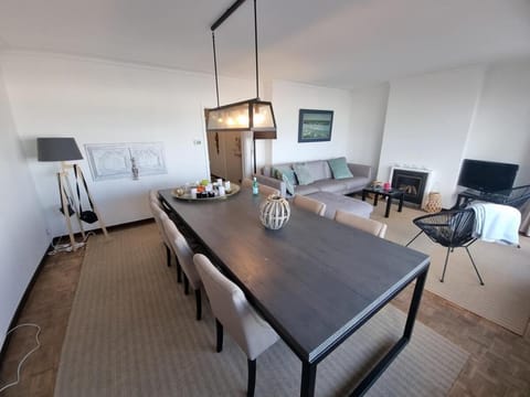 TV and multimedia, Living room, Dining area