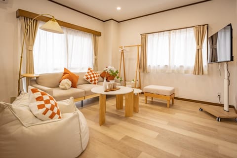 Communal lounge/ TV room, Living room