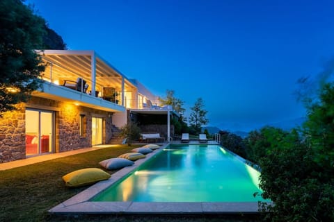 Natural landscape, Garden, Garden view, Pool view, Swimming pool
