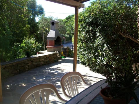 Patio, BBQ facilities