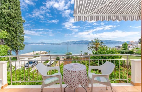 View (from property/room), Balcony/Terrace, Sea view