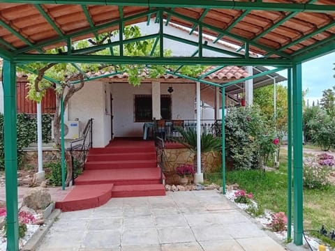 Property building, Facade/entrance, Balcony/Terrace