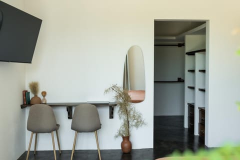 TV and multimedia, Seating area