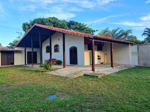 Casa encantadora 900m da PRAIA de Itaipuaçu House in Niterói