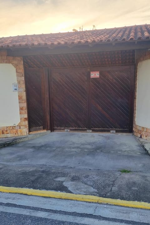 Casa encantadora 900m da PRAIA de Itaipuaçu House in Niterói