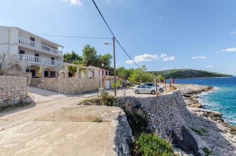 Facade/entrance, Sea view