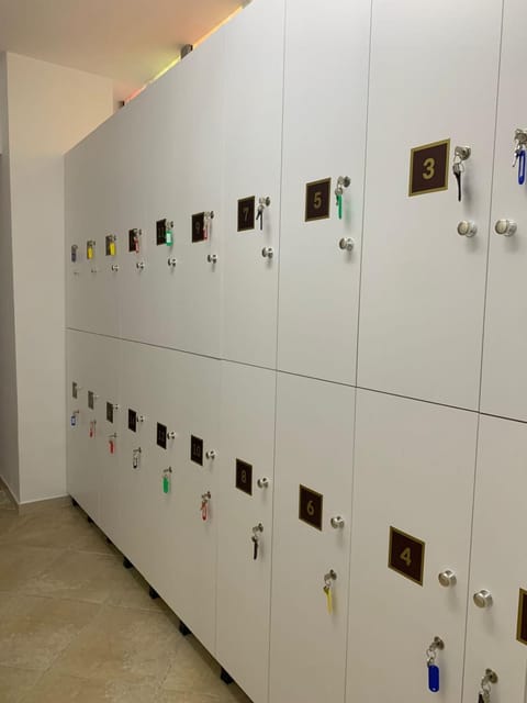 Hotel Kapsul Vlore Capsule hotel in Vlorë