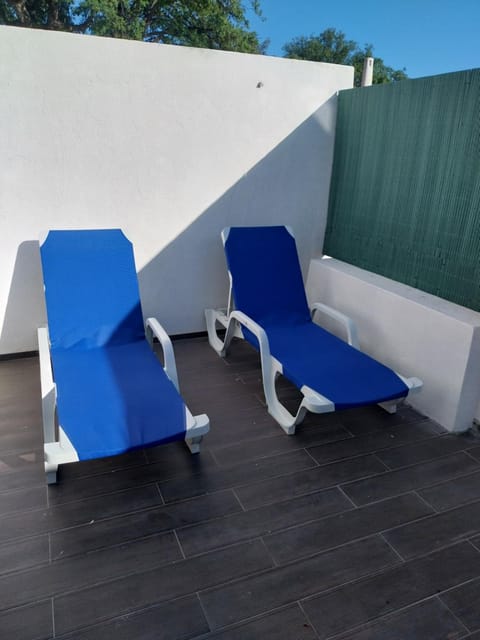 Balcony/Terrace, sunbed