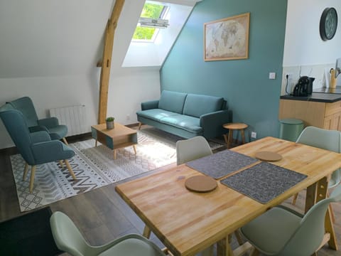 Living room, Dining area