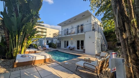 Balcony/Terrace, Internal: Not applicable to any particular room