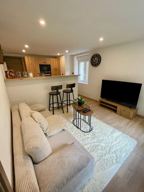 TV and multimedia, Living room, Dining area, minibar