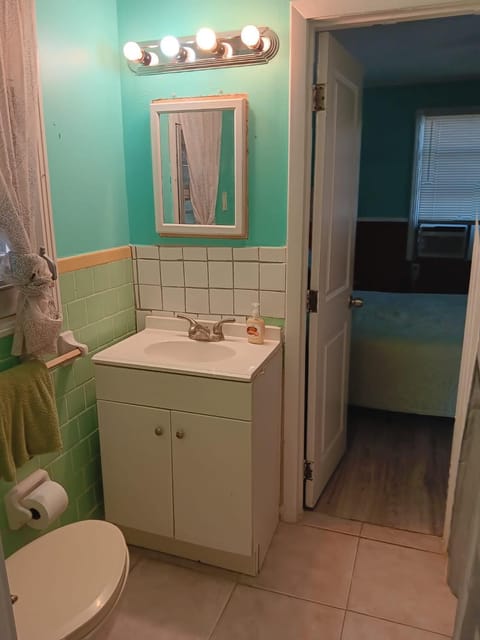 GpL 2668 one bedroom Apartment in Fort Myers