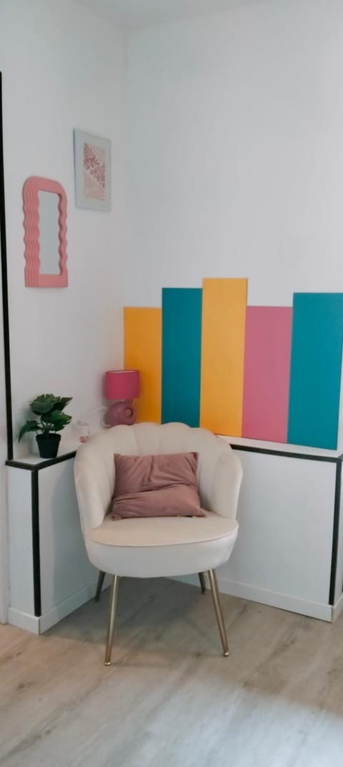 Le petit soleil, 5 mn de la plage et de l'embarcadère, parking et wifi gratuits Apartment in Toulon