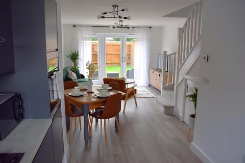 Tolson Court House House in Tamworth