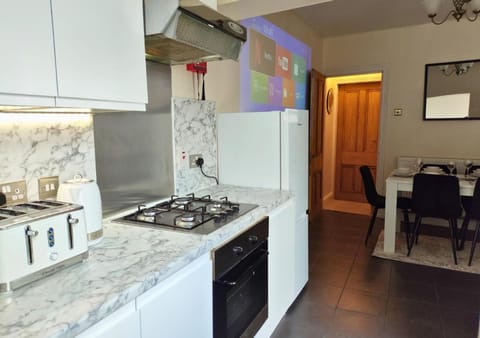 Kitchen or kitchenette, kitchen