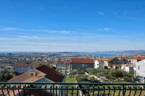 Nearby landmark, Neighbourhood, City view, Garden view, Mountain view, Sea view