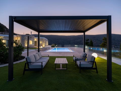 Seating area, Swimming pool