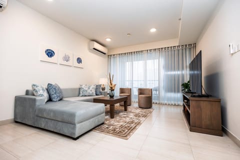 TV and multimedia, Living room, Seating area, air conditioner