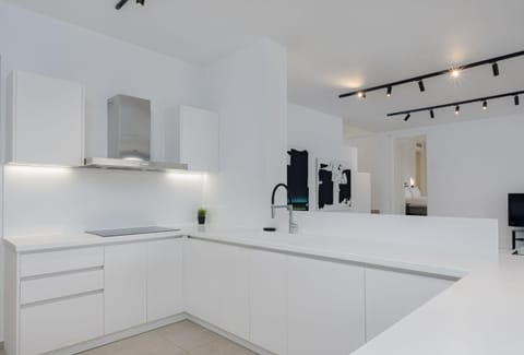 Coffee/tea facilities, Kitchen or kitchenette