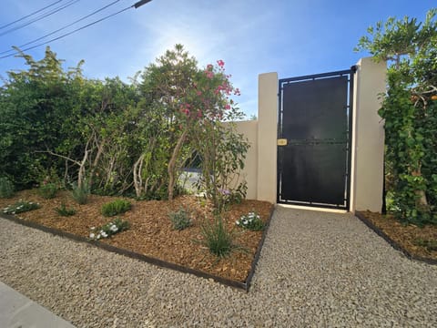 Garden, Balcony/Terrace