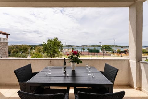 Patio, Natural landscape, View (from property/room), Balcony/Terrace, Sea view