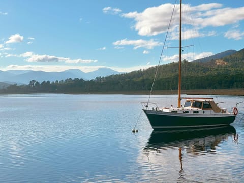Huon Heights Hideaway at Cygnet Coast House in Tasmania