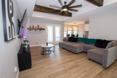 The Zen Den House in Ozark Mountains