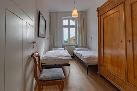 Bed, Photo of the whole room, wardrobe